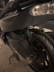 Piaggio Carnaby 200 2006-thumb-1