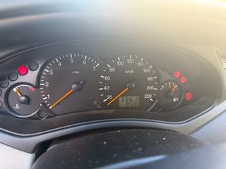 Ford Focus 2003 TITANIUM FULL EXTRA-thumb-4