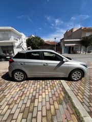 Hyundai i 20 2016-thumb-10