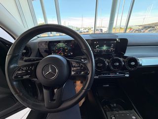 Mercedes-Benz GLB 180 2021-thumb-9