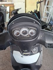 Sym HD 125 2014-thumb-3