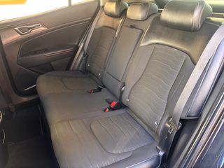 Kia Sportage 2023 1.6 CRDI MHeV DESIGN DCT-7-thumb-62
