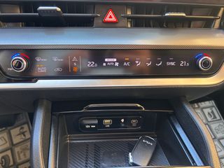 Kia Sportage 2023 1.6 CRDI MHeV DESIGN DCT-7-thumb-25