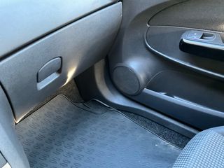 Opel Corsa 2010 FULL EXTRA-thumb-11