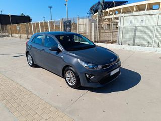 Kia Rio 2023 1.2cc INSTYLE-thumb-2
