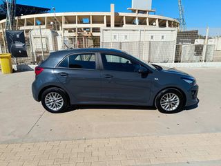 Kia Rio 2023 1.2cc INSTYLE-thumb-5