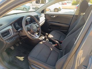 Kia Rio 2023 1.2cc INSTYLE-thumb-9