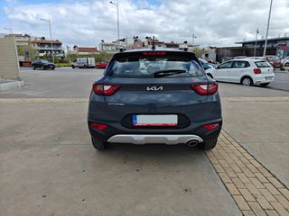 Kia Stonic 2022 1.2cc GL OPTIMUM-thumb-6