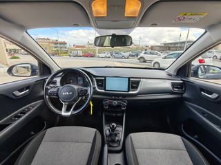 Kia Stonic 2022 1.2cc GL OPTIMUM-thumb-7