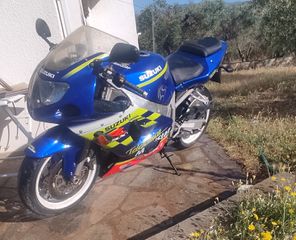Suzuki GSX-R 600 2003 K3-thumb-3
