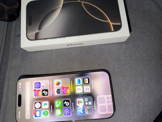 apple iphone 16 pro max-thumb-6