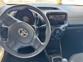 Toyota Aygo 2016-thumb-6