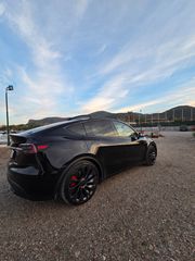 Tesla Model Y 2023 PERFORMANCE-thumb-4