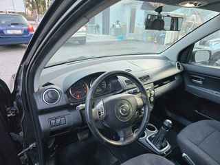Mazda 2 2005-thumb-7