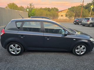 Kia Ceed / cee'd 2013 CRDI FACELIFT-thumb-5