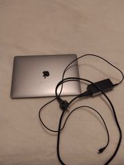 Mac book pro 2017-thumb-1
