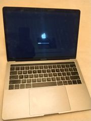 Mac book pro 2017-thumb-2