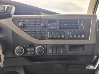 Volvo 2019 Volvo 500 παίρνει άδεια δημοσίας χρήσης Euro6D-thumb-8