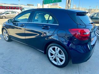 Mercedes-Benz A 180 2017 d URBAN FACELIFT 1.5 DIESEL | 7G-DCT AUTOMATIC-thumb-5