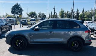 Porsche Cayenne 2015-thumb-6