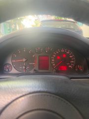 Audi A4 2001-thumb-5
