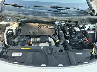 Peugeot 3008 2017 130HP  Automatic  ALL GRIP 4x4 F1-thumb-20