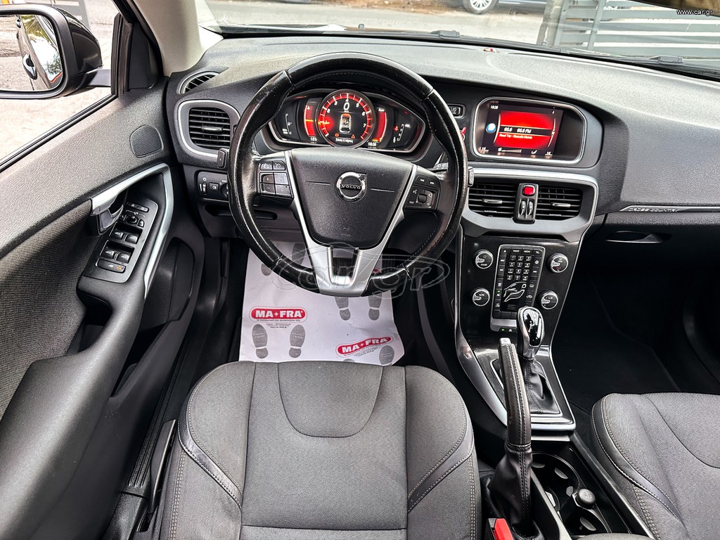 Volvo V40 Cross Country thumbnail 17