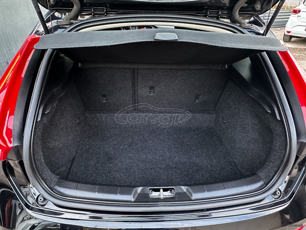 Volvo V40 Cross Country thumbnail 28