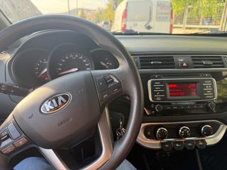 Kia Rio 2015 CRDI-thumb-6