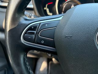 Renault Kadjar 2016 BOSE EDITION - 130 HP - 1.2CC-thumb-13