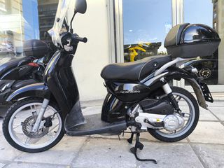 Aprilia Scarabeo 100 4T 2010-thumb-2