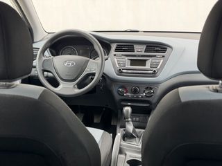 Hyundai i 20 2018 FULL BOOK SERVICE HYUNDAI !!-thumb-24