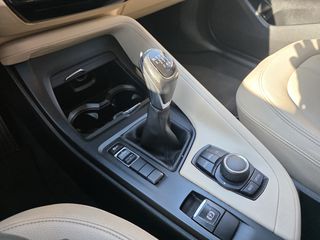 Bmw X1 2016-thumb-17