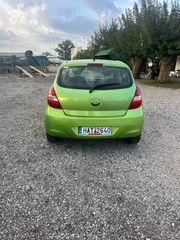 Hyundai i 20 2012-thumb-3
