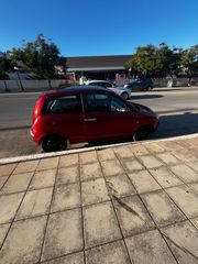 Lancia Ypsilon 2004-thumb-4