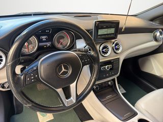 Mercedes-Benz CLA 220 2015-thumb-11