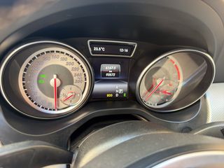 Mercedes-Benz CLA 220 2015-thumb-12