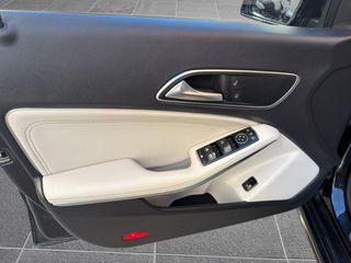 Mercedes-Benz CLA 220 2015-thumb-13