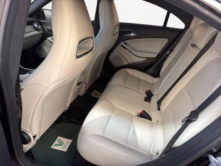 Mercedes-Benz CLA 220 2015-thumb-14