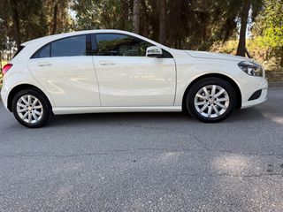 Mercedes-Benz A 180 2013-thumb-5