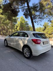 Mercedes-Benz A 180 2013-thumb-10