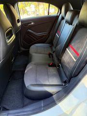 Mercedes-Benz A 180 2013-thumb-24