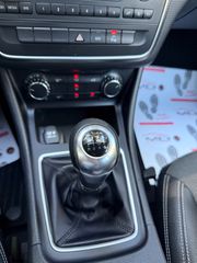 Mercedes-Benz A 180 2013-thumb-28