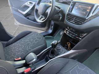 Peugeot 2008 2015 BLUEHDI 120 STOP&START ALLURE-thumb-17