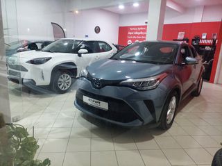 Toyota C-HR 2023