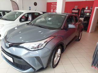 Toyota C-HR 2023-thumb-2