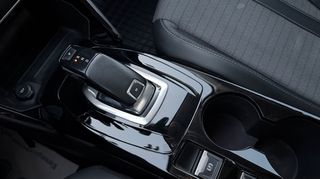 Peugeot 208 2020 1,2 PURETECH ALLURE AUTOMATIK-thumb-19