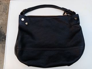 FURLA, ΤΣΆΝΤΑ ΧΕΙΡΌΣ ΔΕΡΜΆΤΙΝΗ, ΜΑΎΡΗ