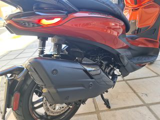 Piaggio Beverly 300i 2023 HPE!!!! S!!! ΜΟΝΑΔΙΚΟ!!!!-thumb-10