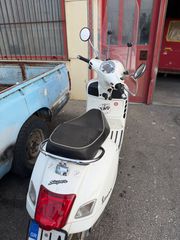 Piaggio Vespa GTS 300 2010-thumb-2